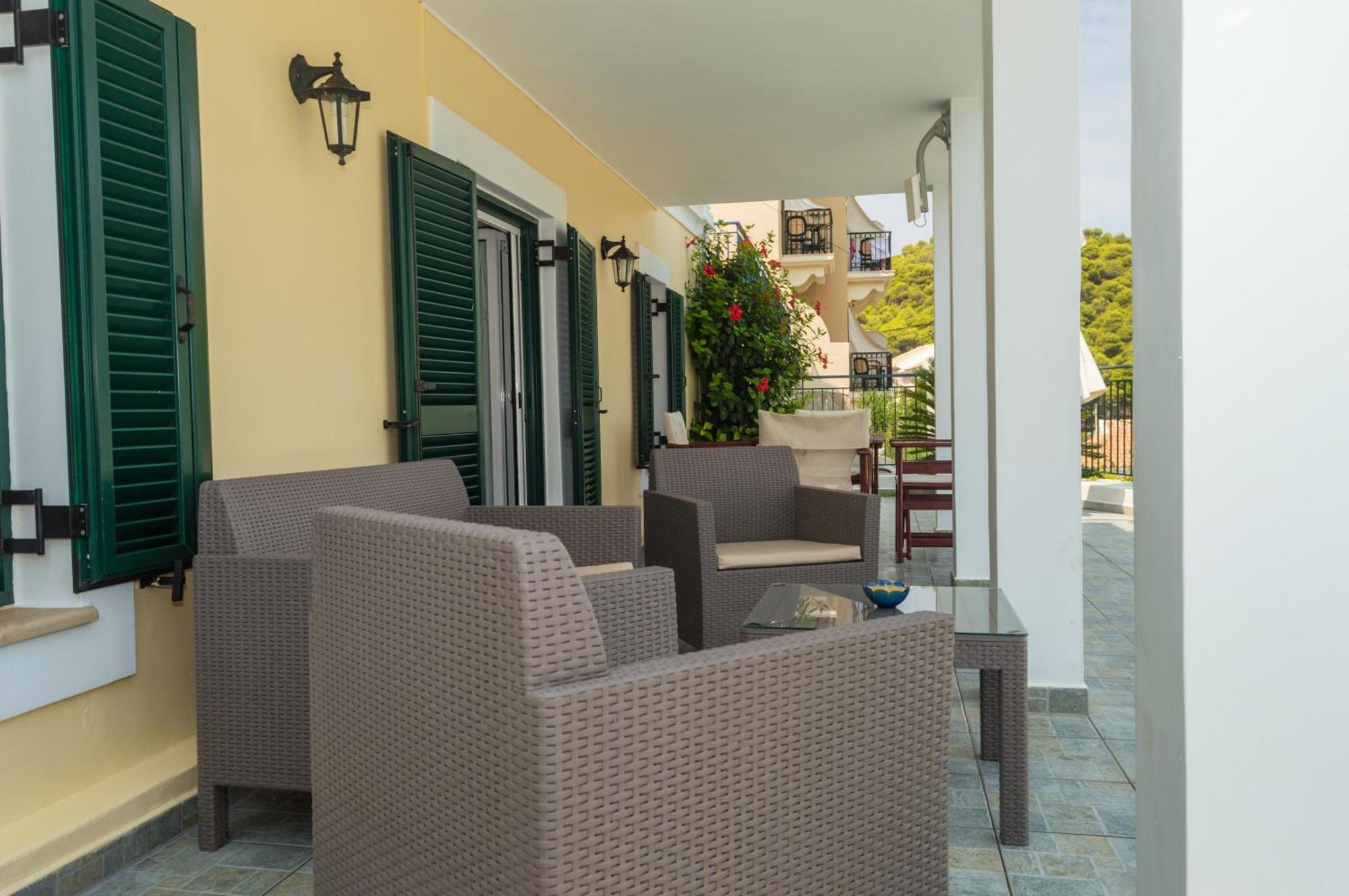 Holiday home Dionos